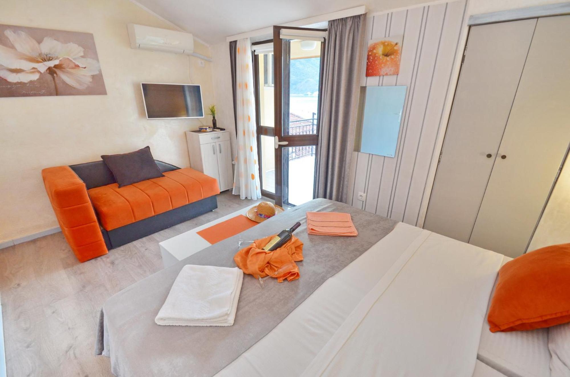 Apartment The Sea Coast Котор Экстерьер фото